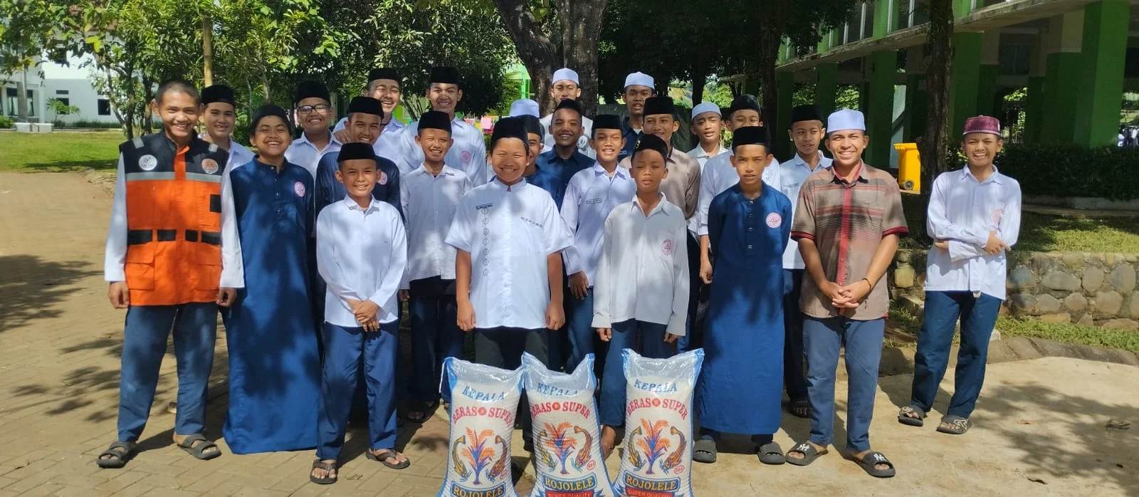 Penyaluran Beras Program GABAH 