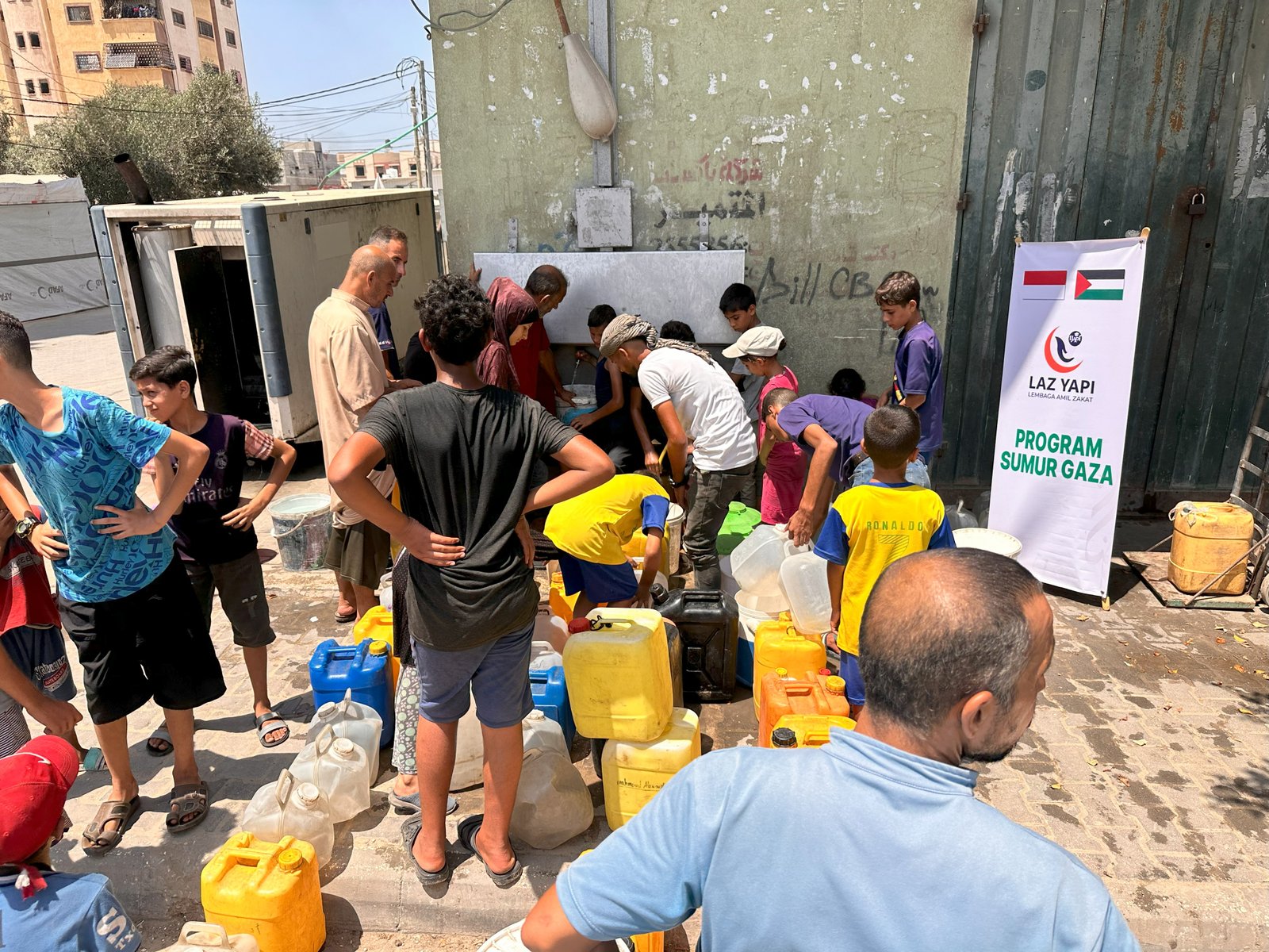 Penyaluran donasi Program Sumur Palestina 