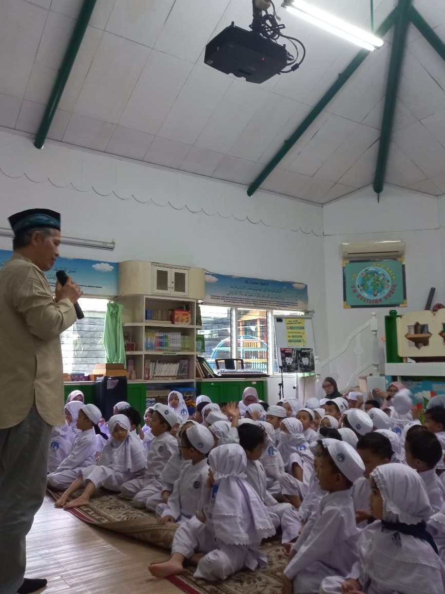 TKIA 13 Al Azhar Rawamangun Adakan Wakaf DAY 